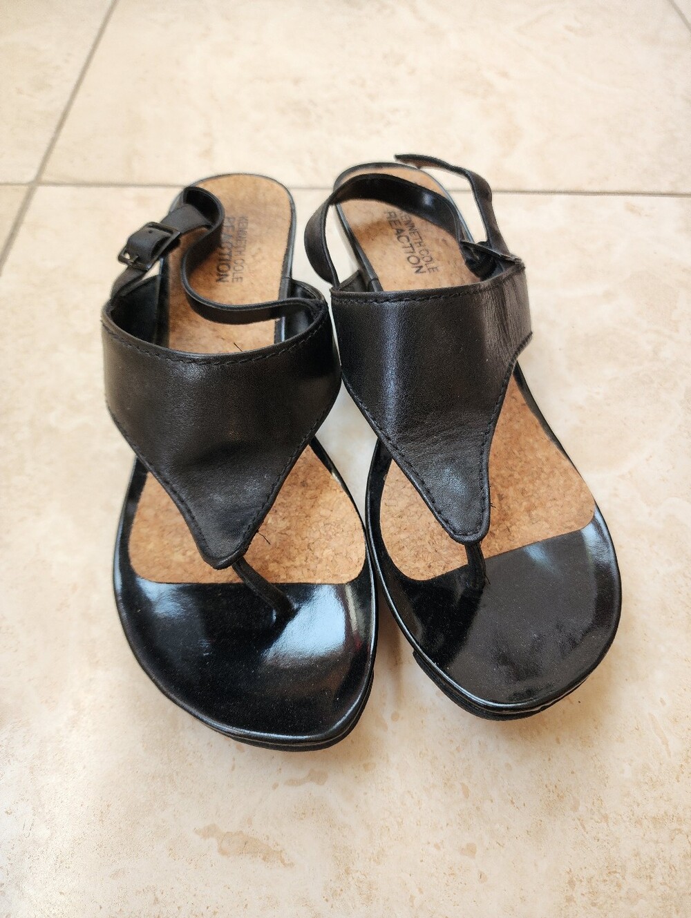 Kenneth Cole Reaction Black Patent Leather Sandals Wedges 7 1/2 Womens